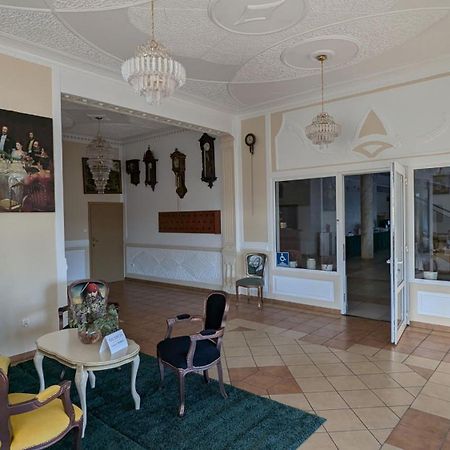 Hotel Magnat Głogów Małopolski Esterno foto